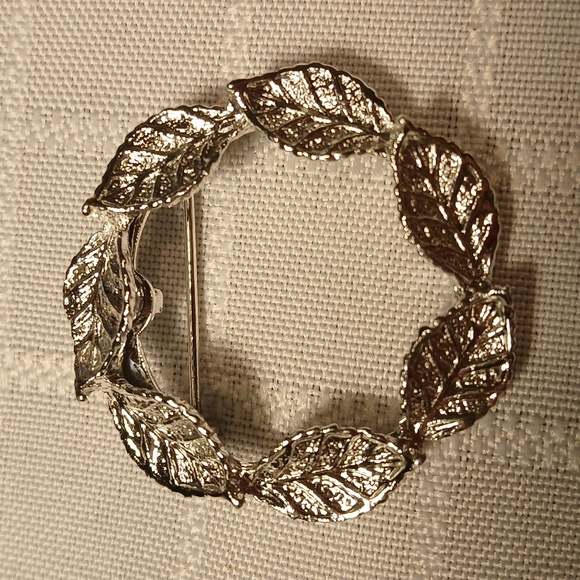 Gerry'S Jewelry - Gerry's Vintage Wreath Brooch Pin Leaf Christmas Holiday Jewelry